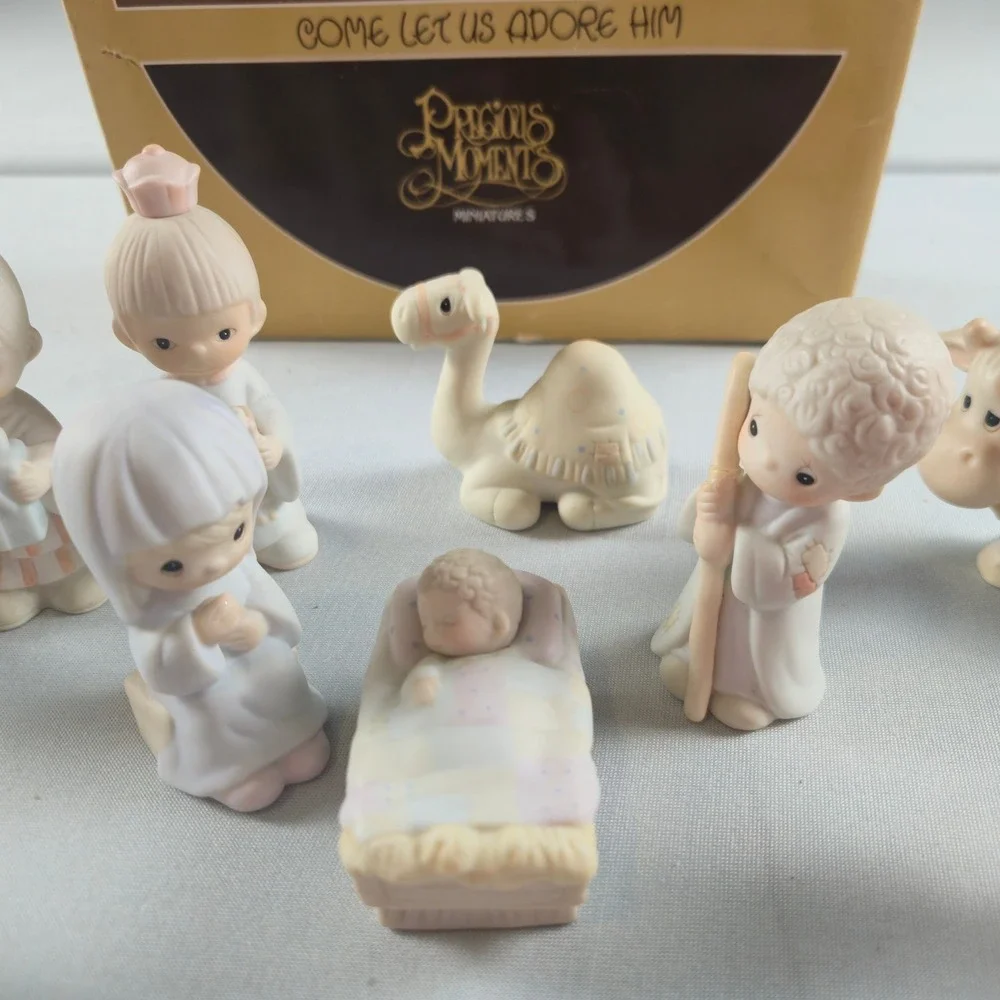 Precious‎ Moments Nativity Miniature Set Come Let Us Adore Him 1982 Boxed